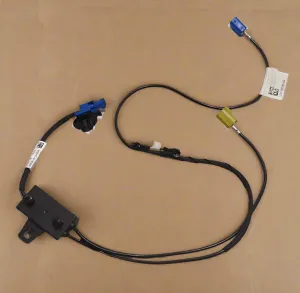 2020-2021 Ford F-250 F-350 Sync 3 Navigation / FM antenna Splitter Cable OEM